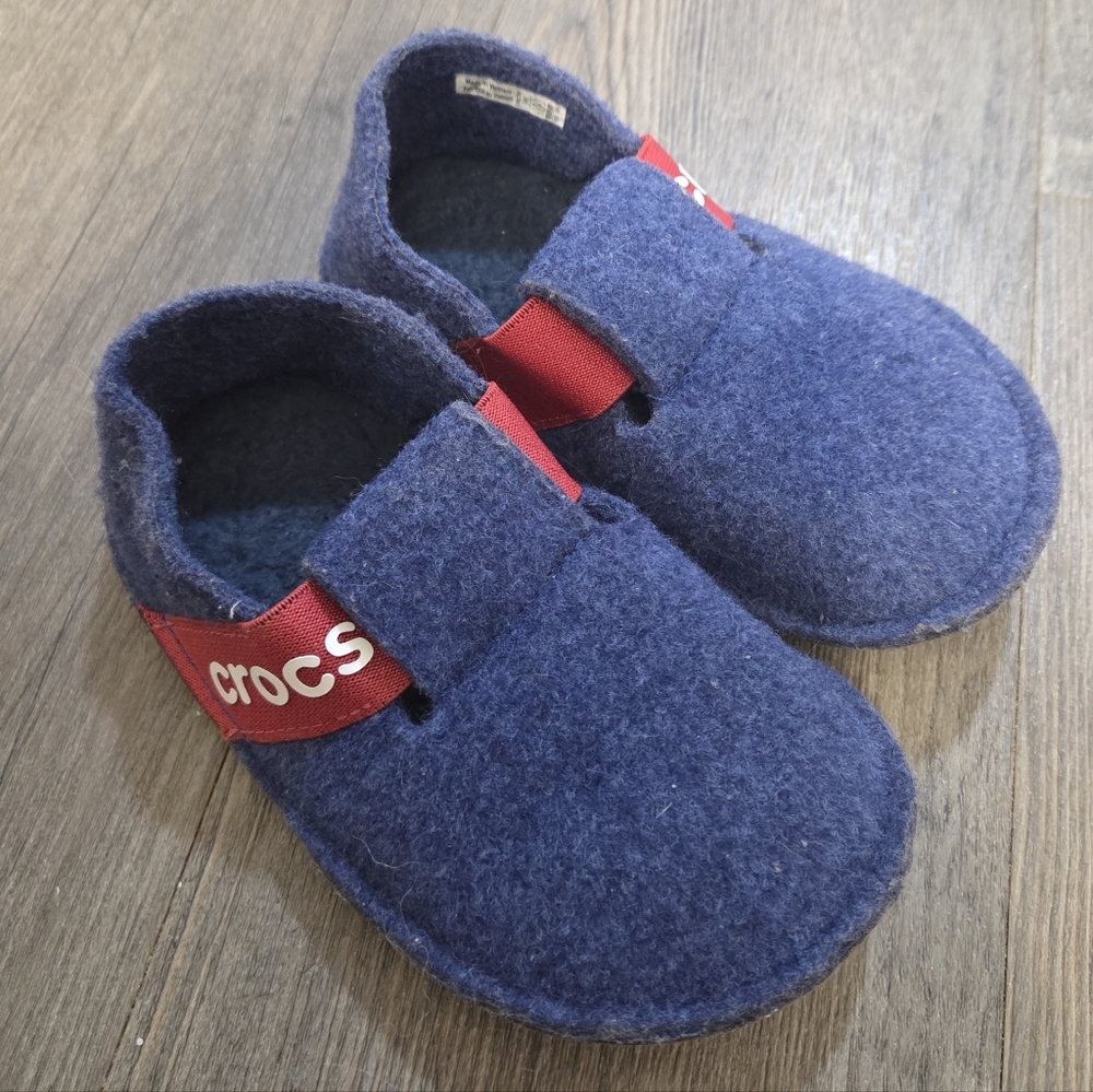 Crocs • Kids' Blue Classic Slipper K